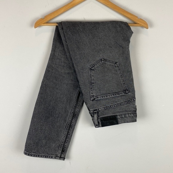Goldsign • The High Rise Slim Jean with Button Fly - Picture 2 of 11
